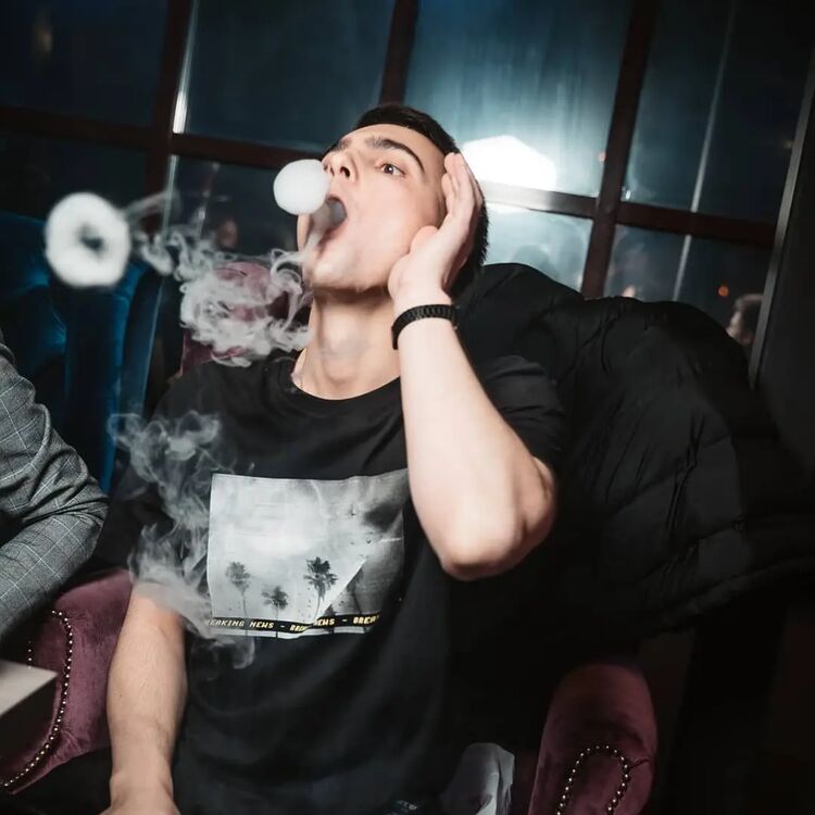  32314895  Vladimir, 26 ,    