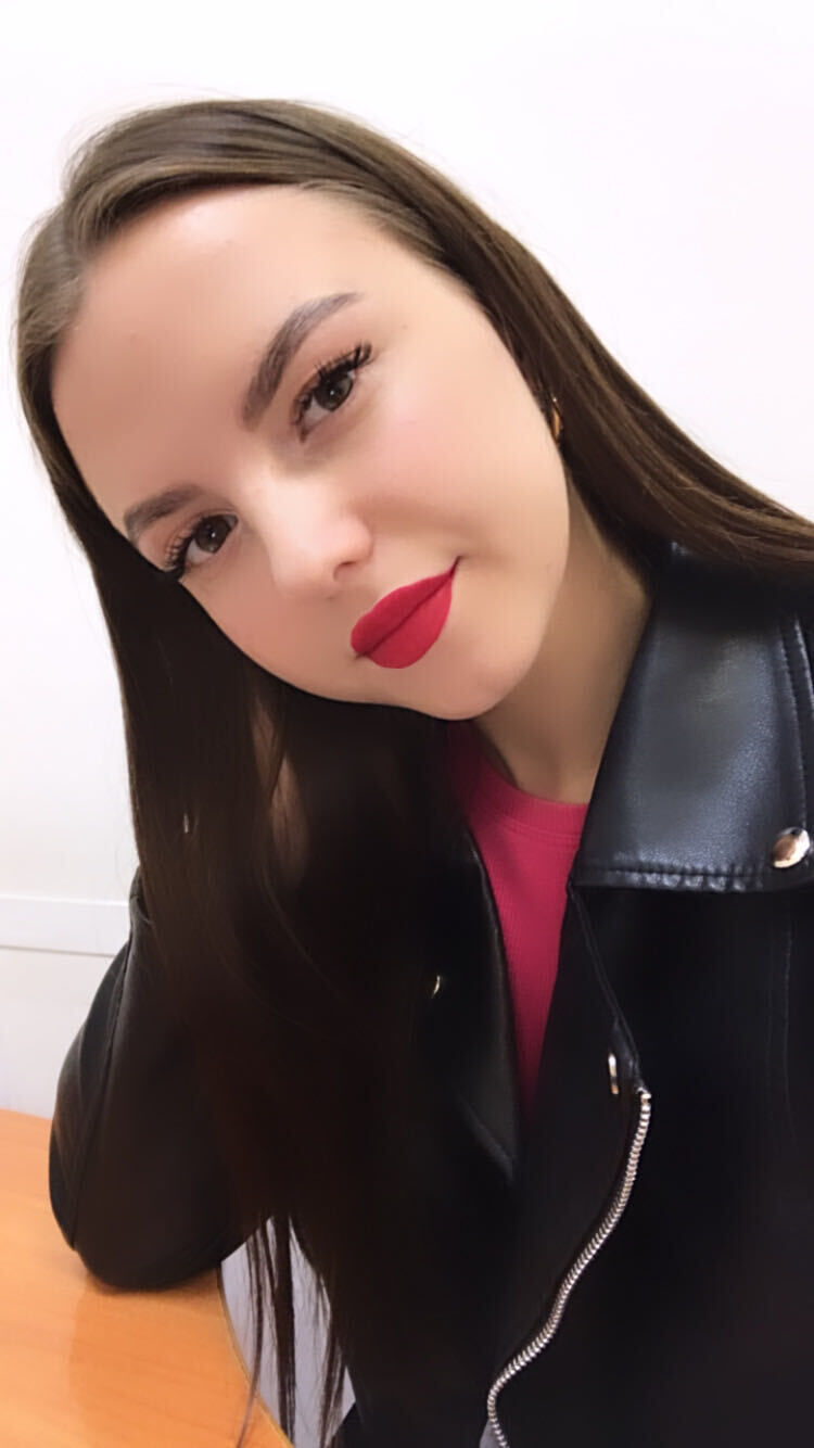  37250635  Polina, 19 ,    