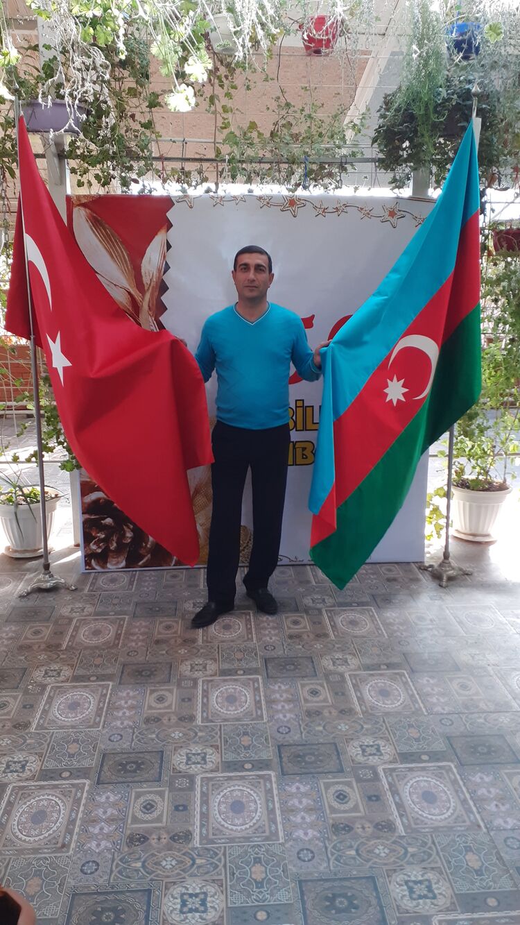  35428855  Ruslan, 39 ,    