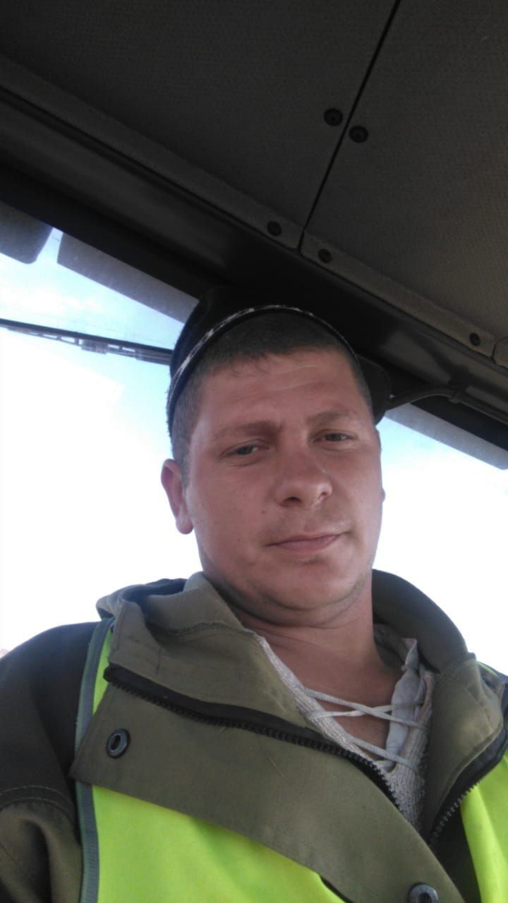  51037445  , 34 ,    