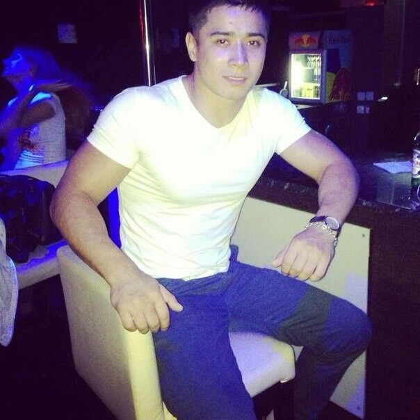  10434505  Beks, 28 ,    