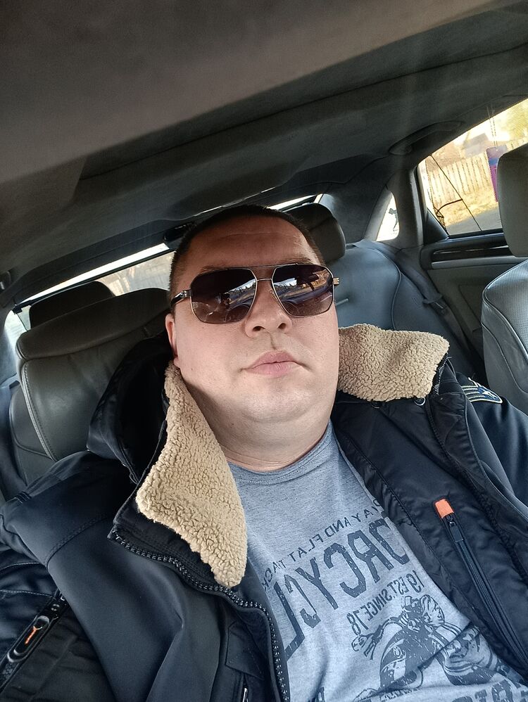  49127245  BOYKA, 38 ,    