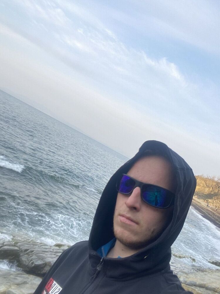  ,   Ruslan, 25 ,   ,   