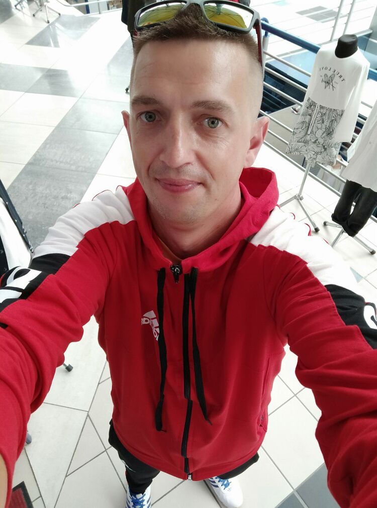  24689665  Boryska, 41 ,    