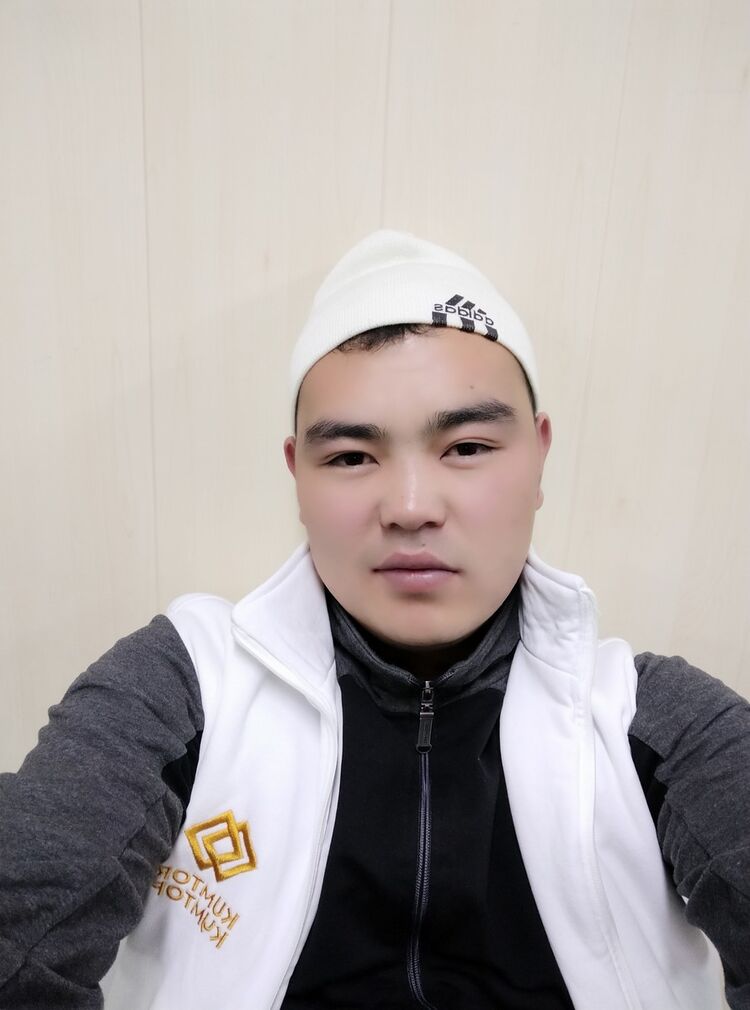  18004385  Kutman, 31 ,    
