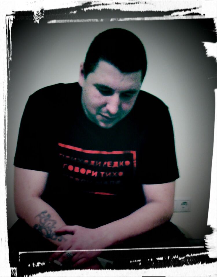  ,   Erik, 39 ,     , c 