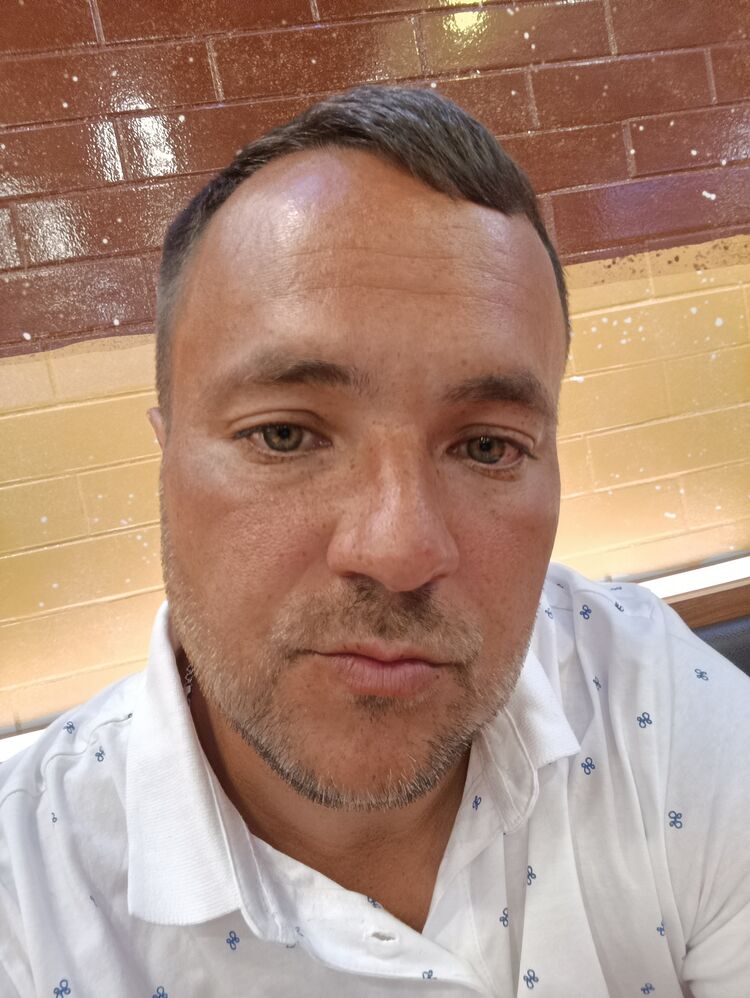 ,   Ruslan, 38 ,   ,   