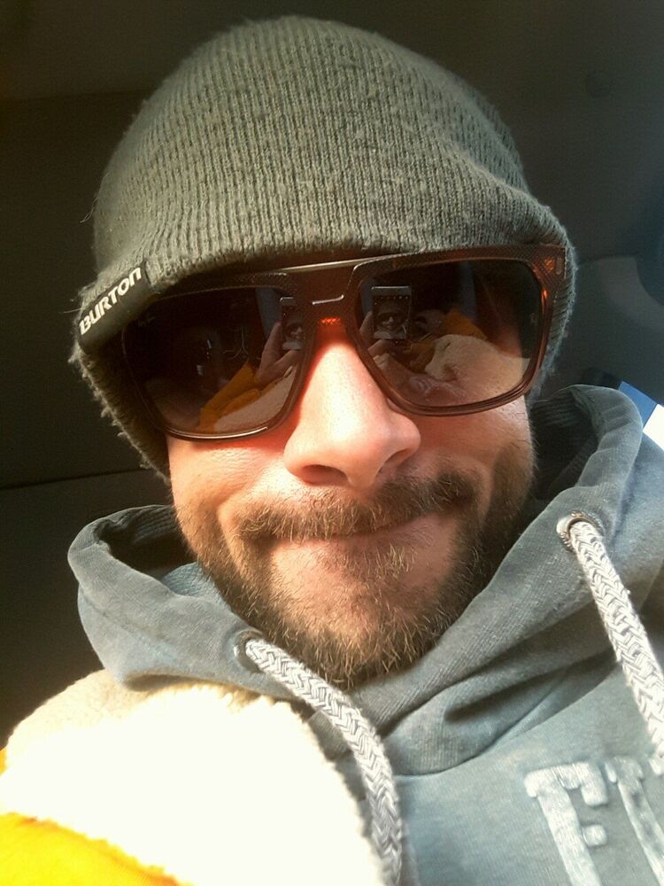  36110025  Sergey, 42 ,     