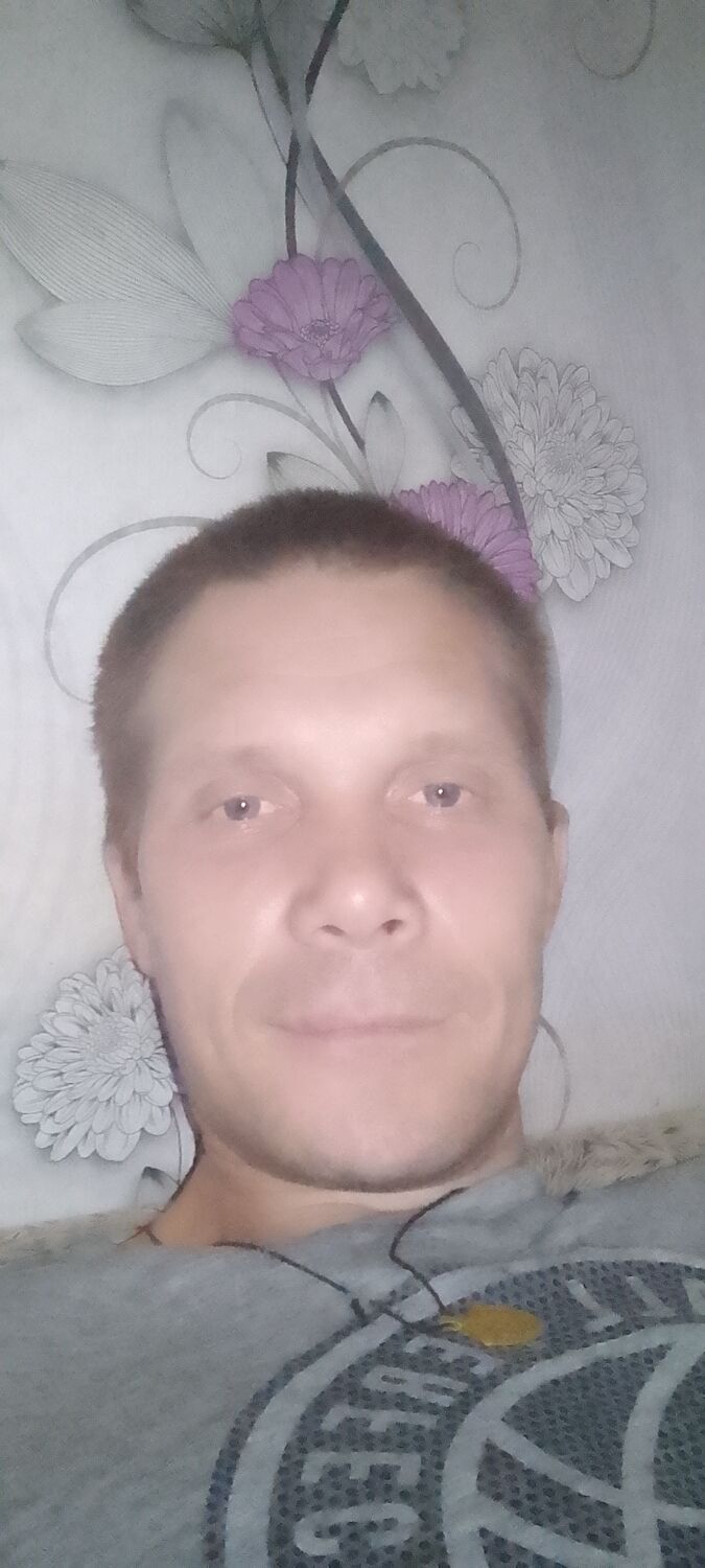  ,   Anatolij, 32 ,   ,   