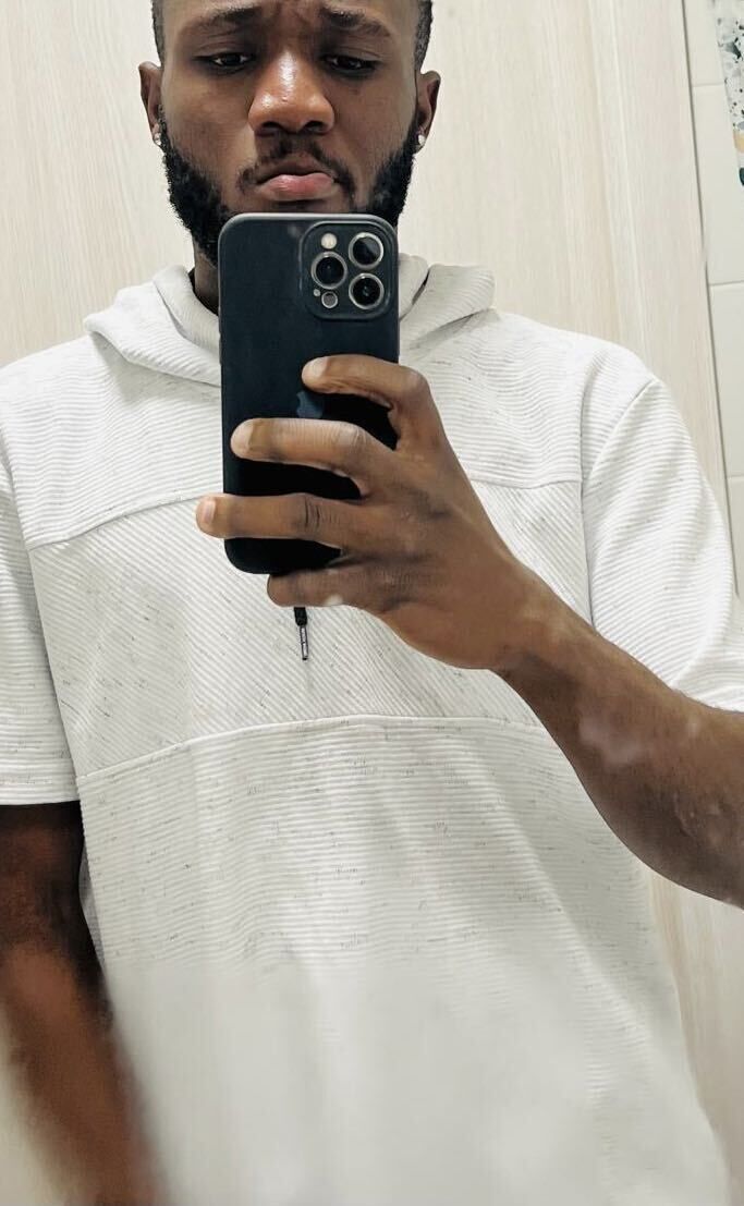 ���� 47144795 ����� Kabasele, 24 ����, ���� ���������� � ������