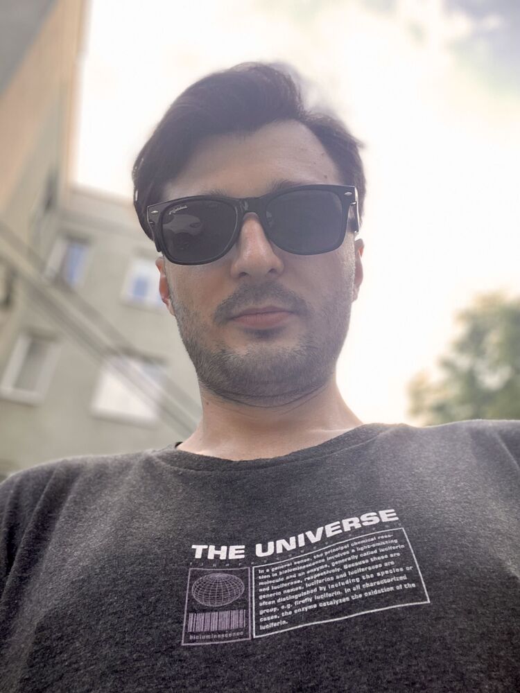  27802415  Alex, 33 ,    