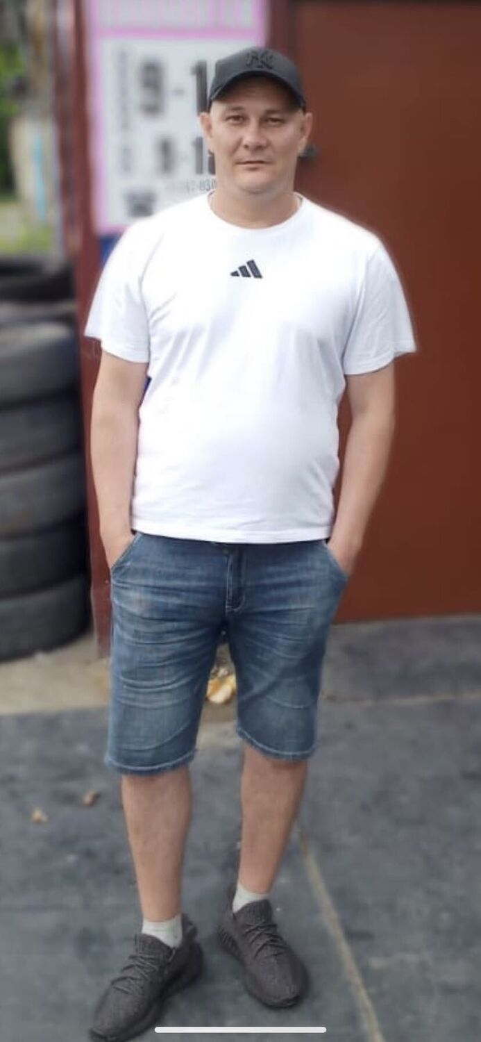  24059565  , 37 ,    