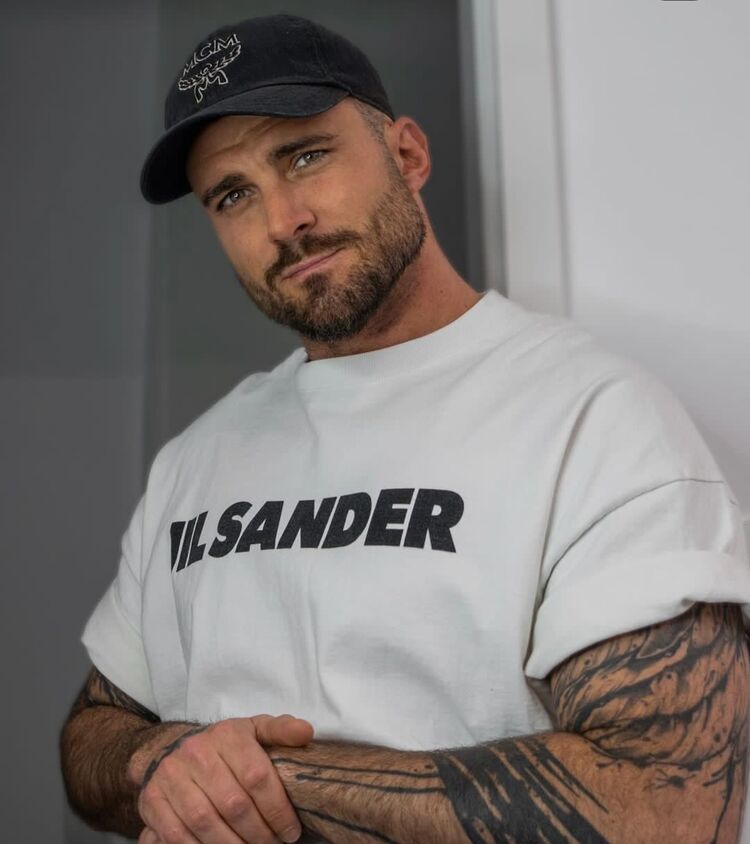 ���� 46848525 ������� ����� ������, 33 ����, ���� ���������� � ������