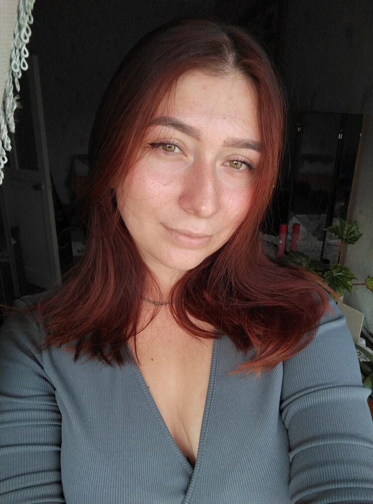  47423215  , 21 ,    