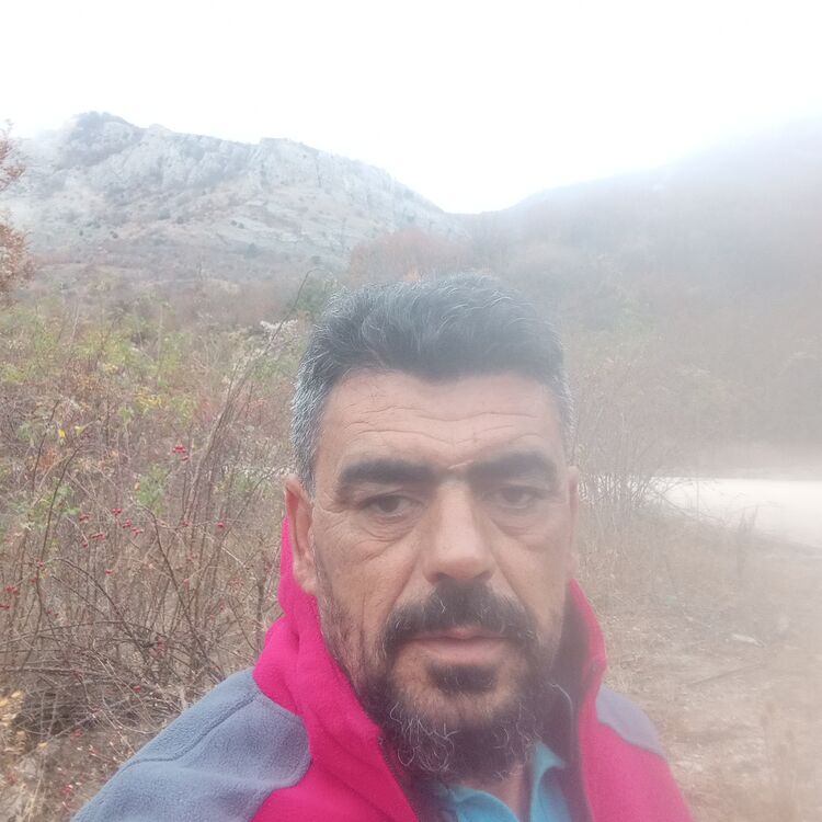 ,   Tarik, 48 ,   ,   