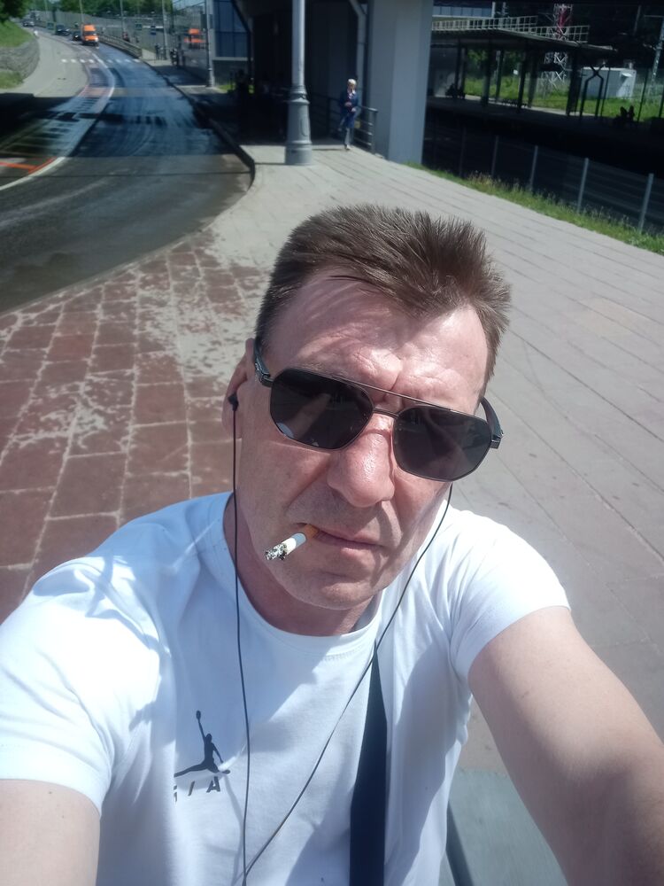  52984705  , 46 ,    