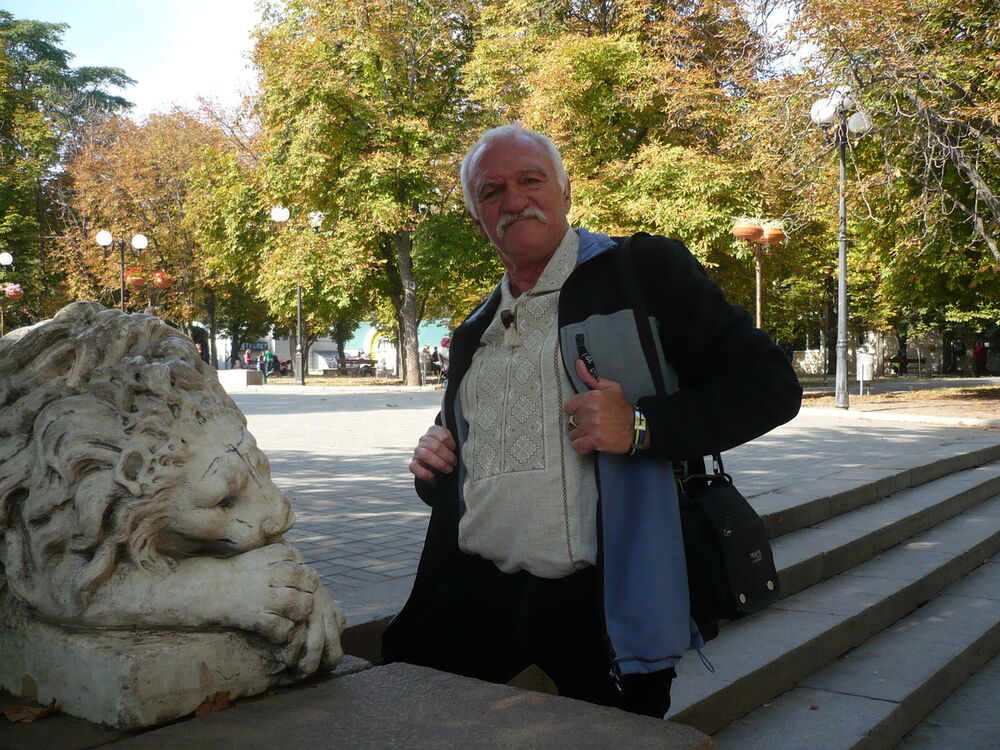  17002165  Aleksandr, 72 ,    