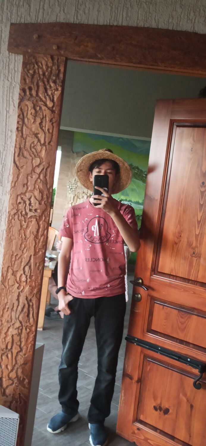  ,   Hayk, 21 ,   ,   