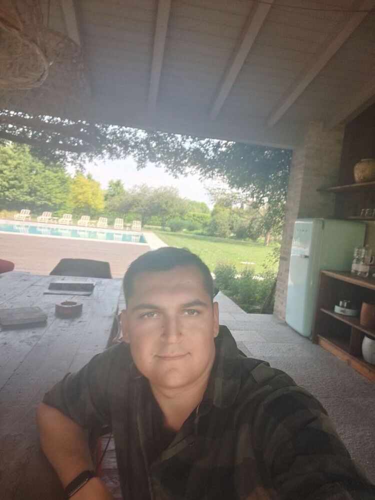  ,   Evgheni, 28 ,   ,   