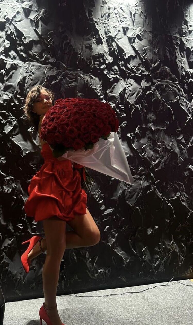  52235645  Anna, 99 ,    -