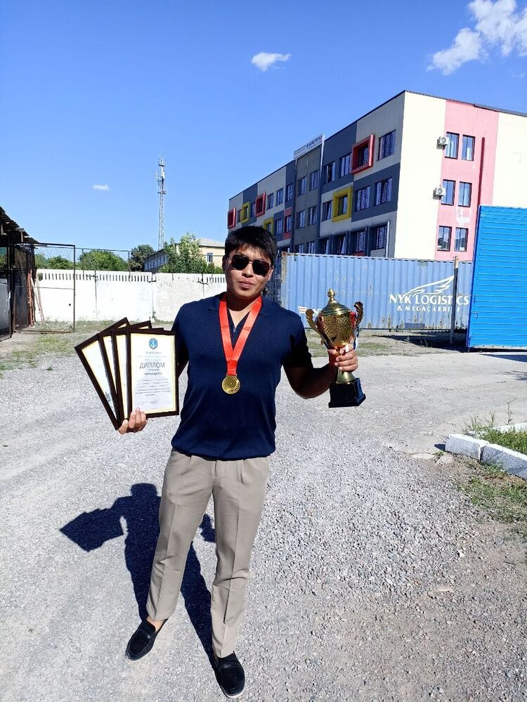 ���� 49751425 ����� ����, 25 ���, ���� ���������� � ���