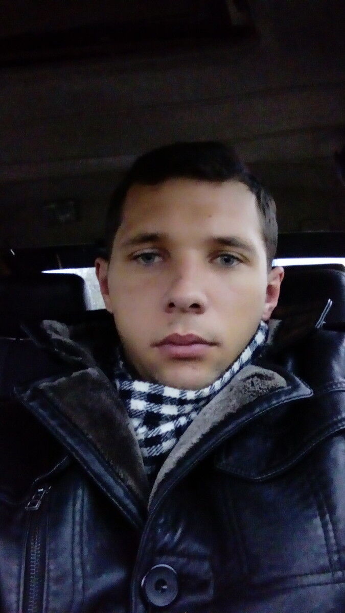  8375275  Bigsten, 36 ,    