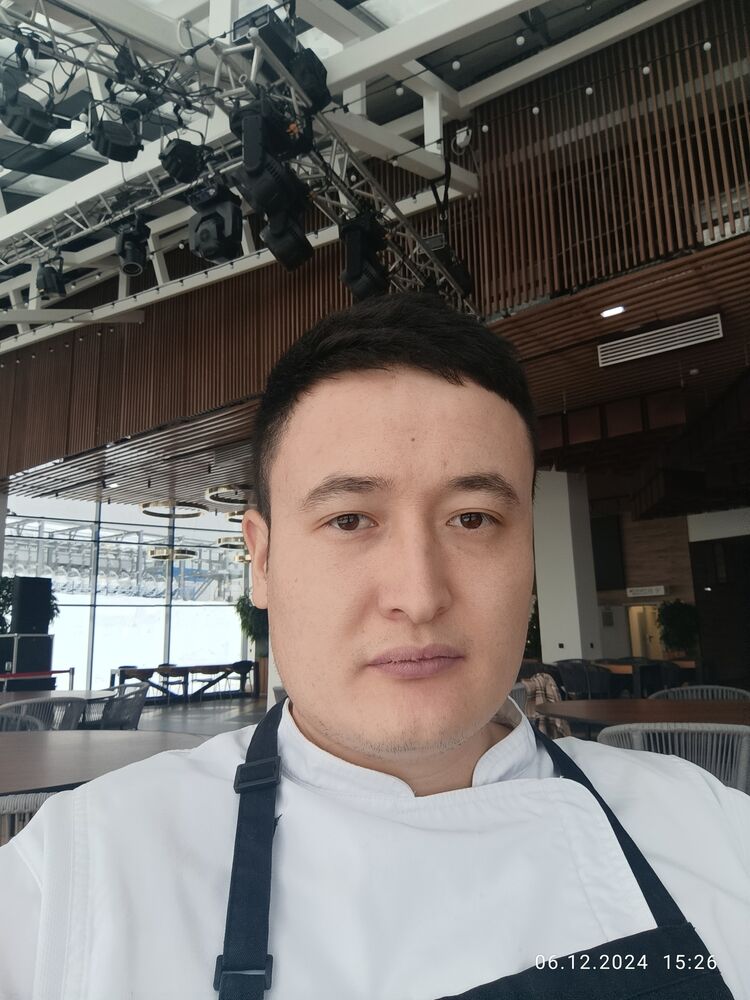  51175165  Maksat, 29 ,    