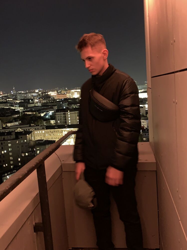  33180985  , 20 ,    