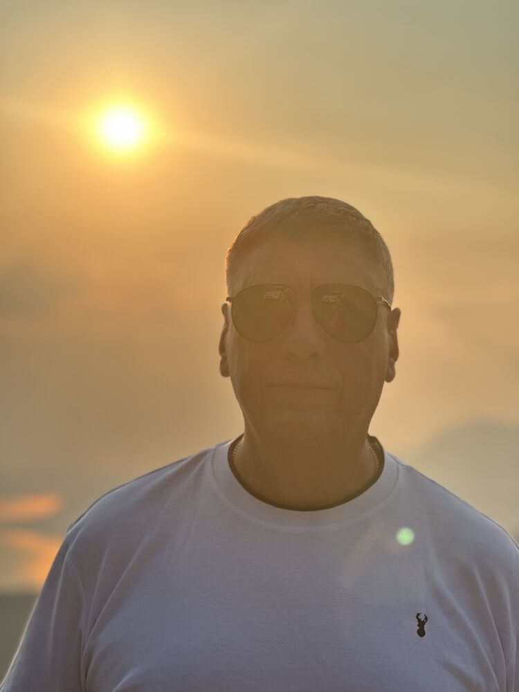  53653625  Alex, 47 ,    