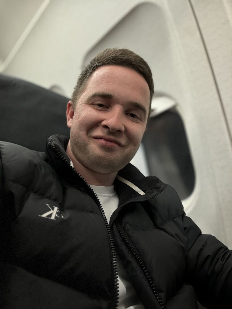  ,   Vladislav, 41 ,   ,   