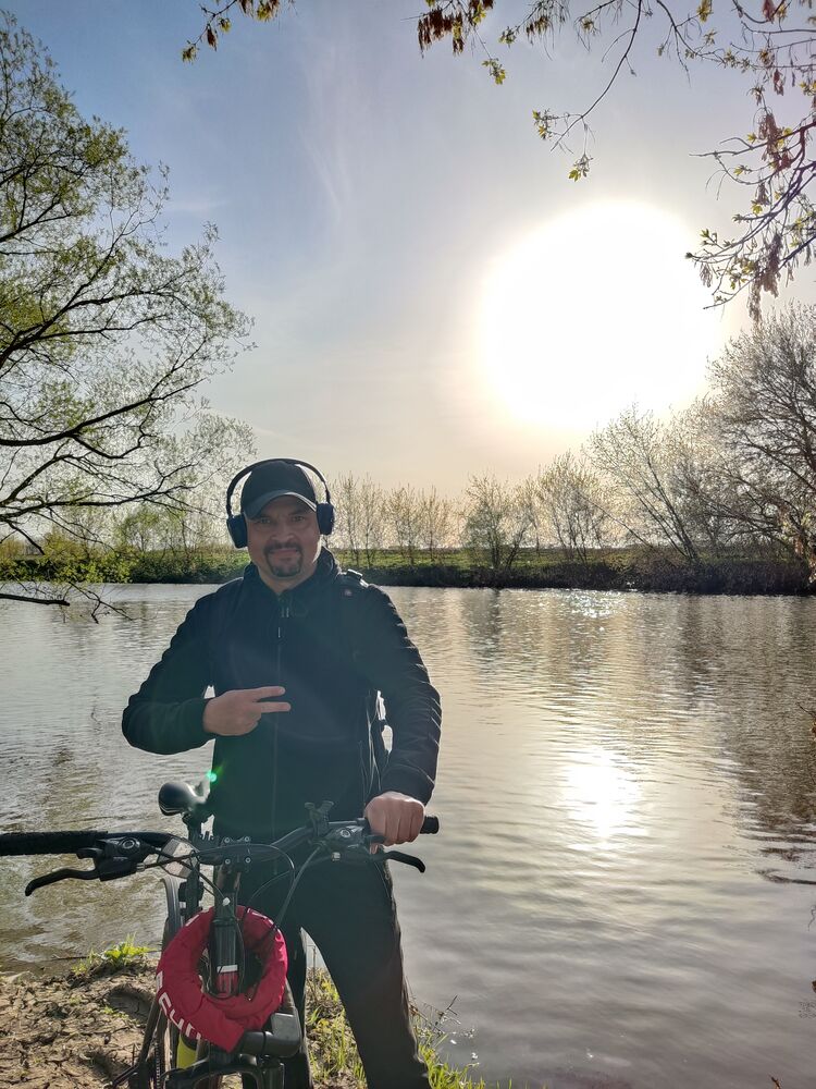  ,   Anatoliy, 46 ,   c 