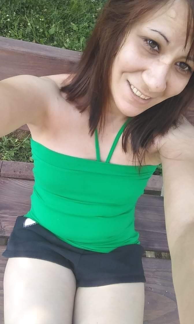  17334205  Cvetomira, 31 ,    