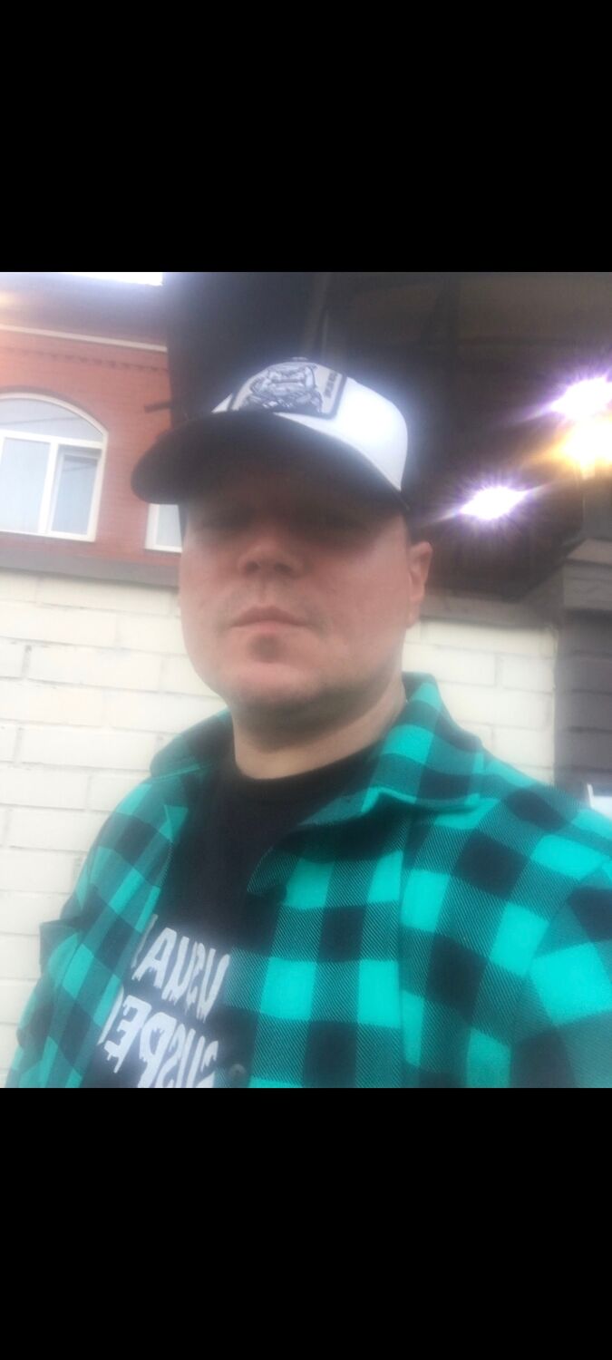 28156225  Evgeny, 42 ,    