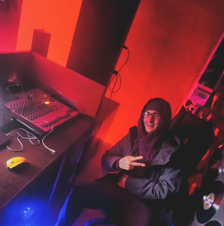 ���� 40829765 ������� ���, 32 ����, ���� ���������� � �����������