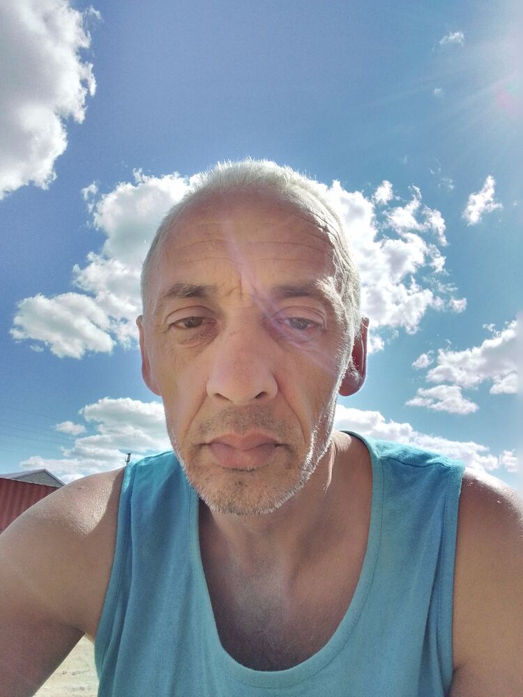  31217935  Garik, 53 ,    