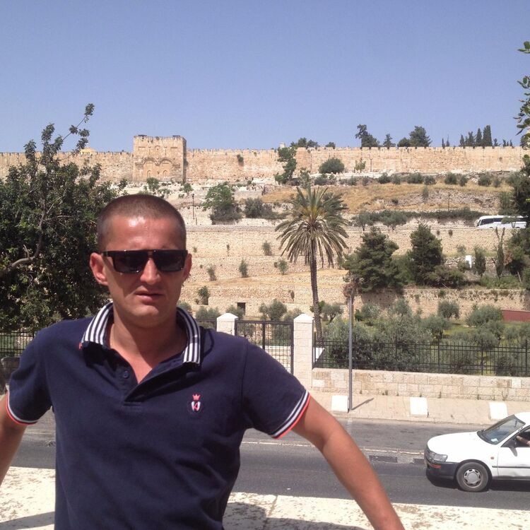  8599805  , 40 ,    --