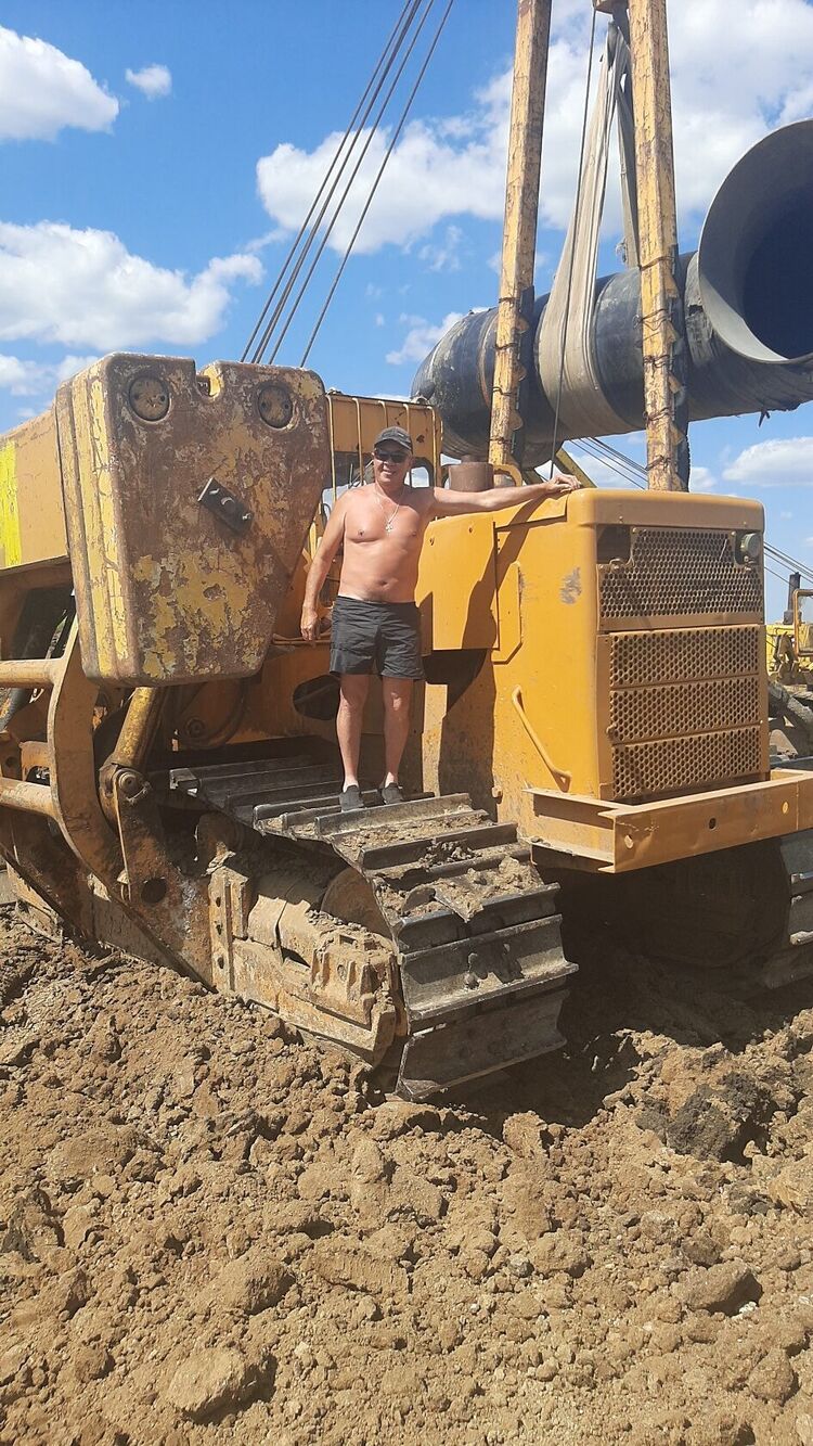  37657945  , 51 ,    
