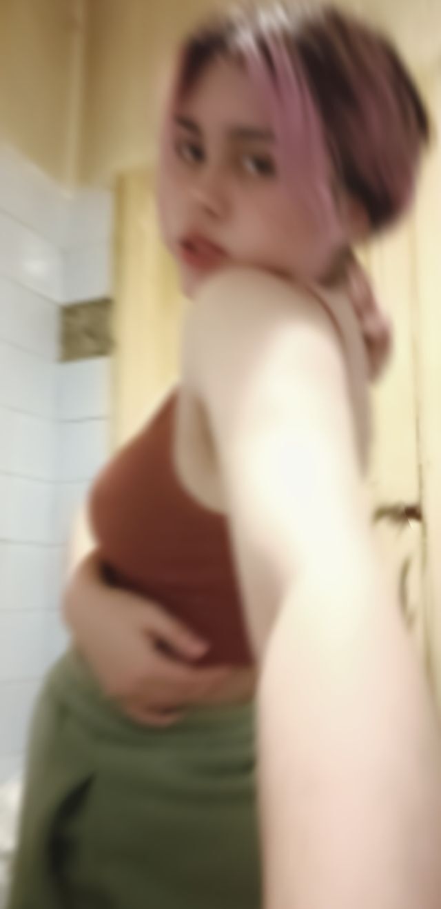  30467795  Anastasia, 20 ,    