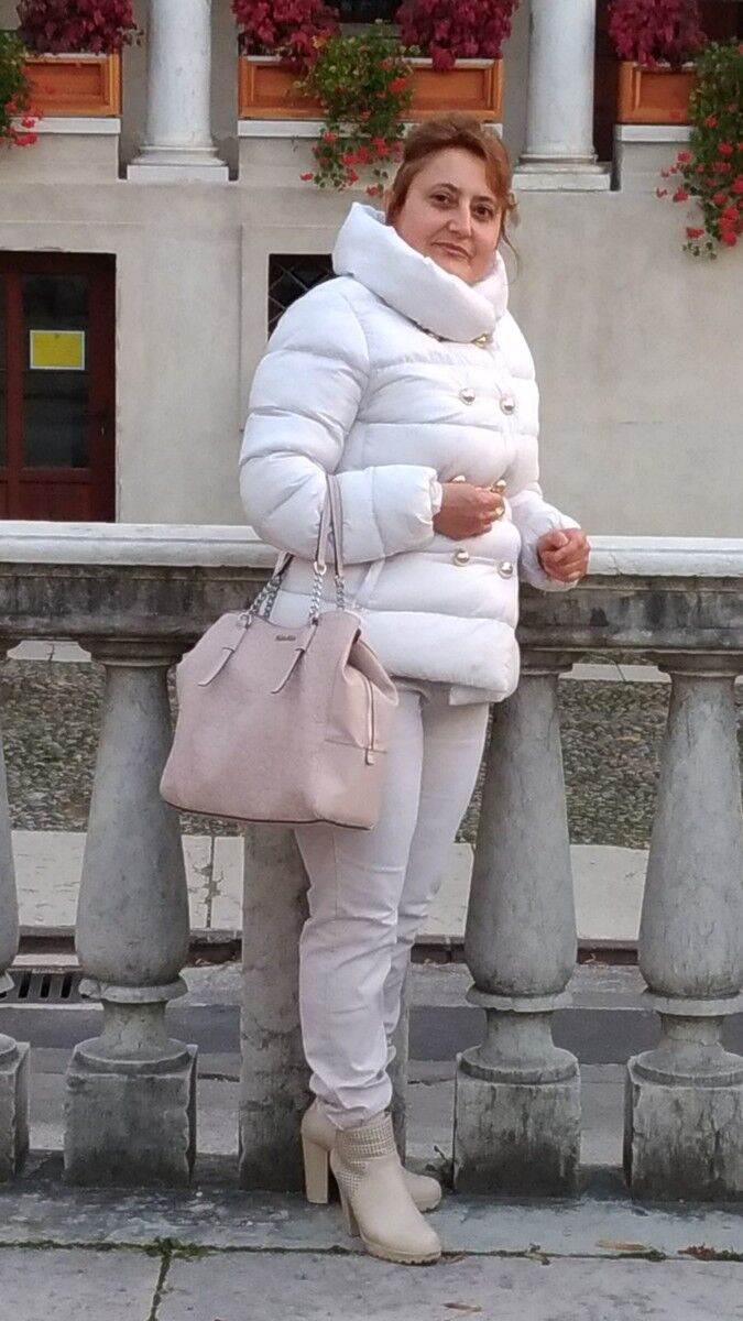  Feltre,   Ana, 54 ,     , c 