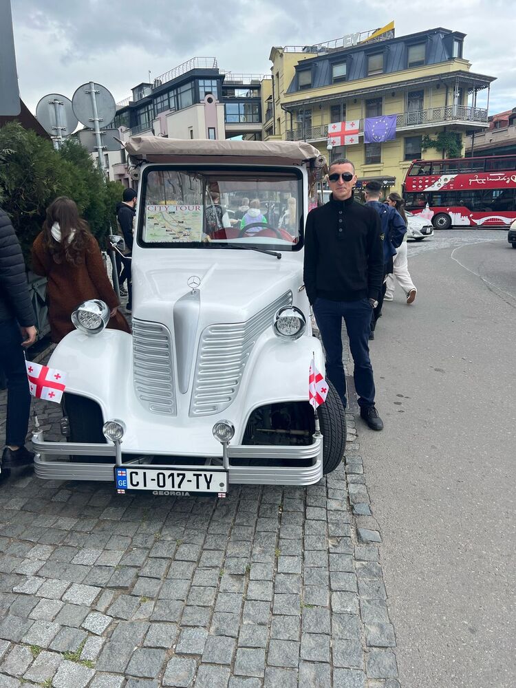  51187995  , 34 ,    Adenau