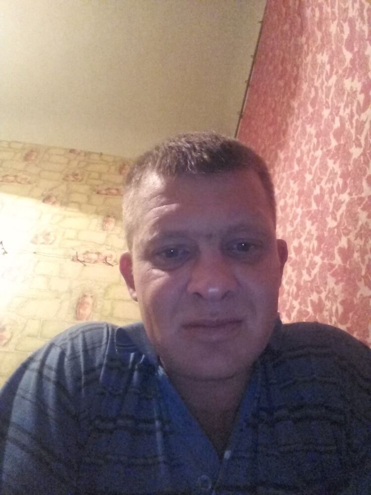  12699845  Ivan, 41 ,    