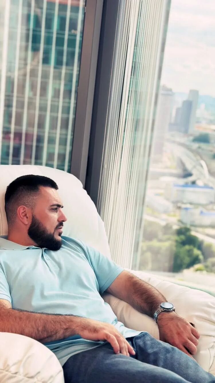  ,   Gus, 35 ,   ,   