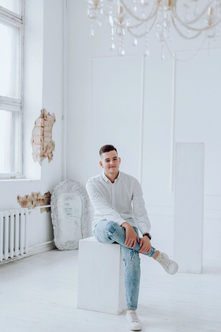   ,   Ivan, 25 ,   ,   