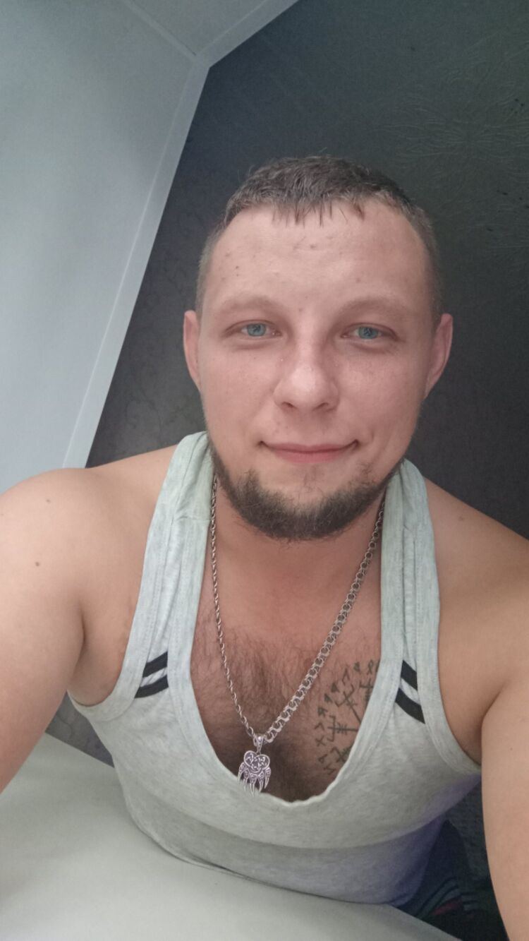  52025985  , 28 ,    