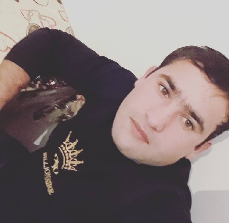  43525215  Resad, 28 ,    