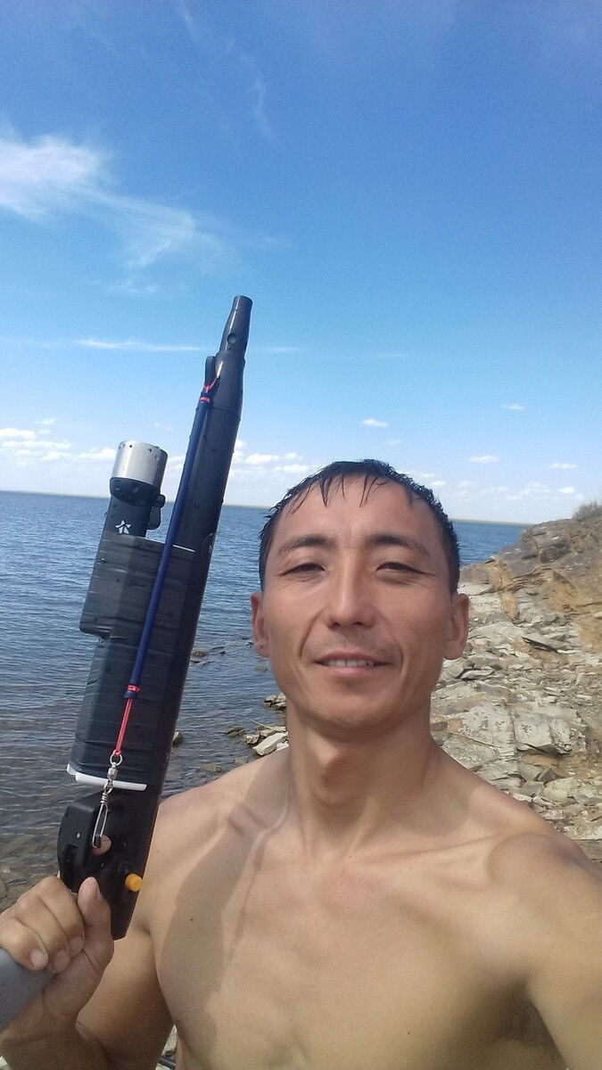  -,   Erlan, 40 ,   ,   , c 