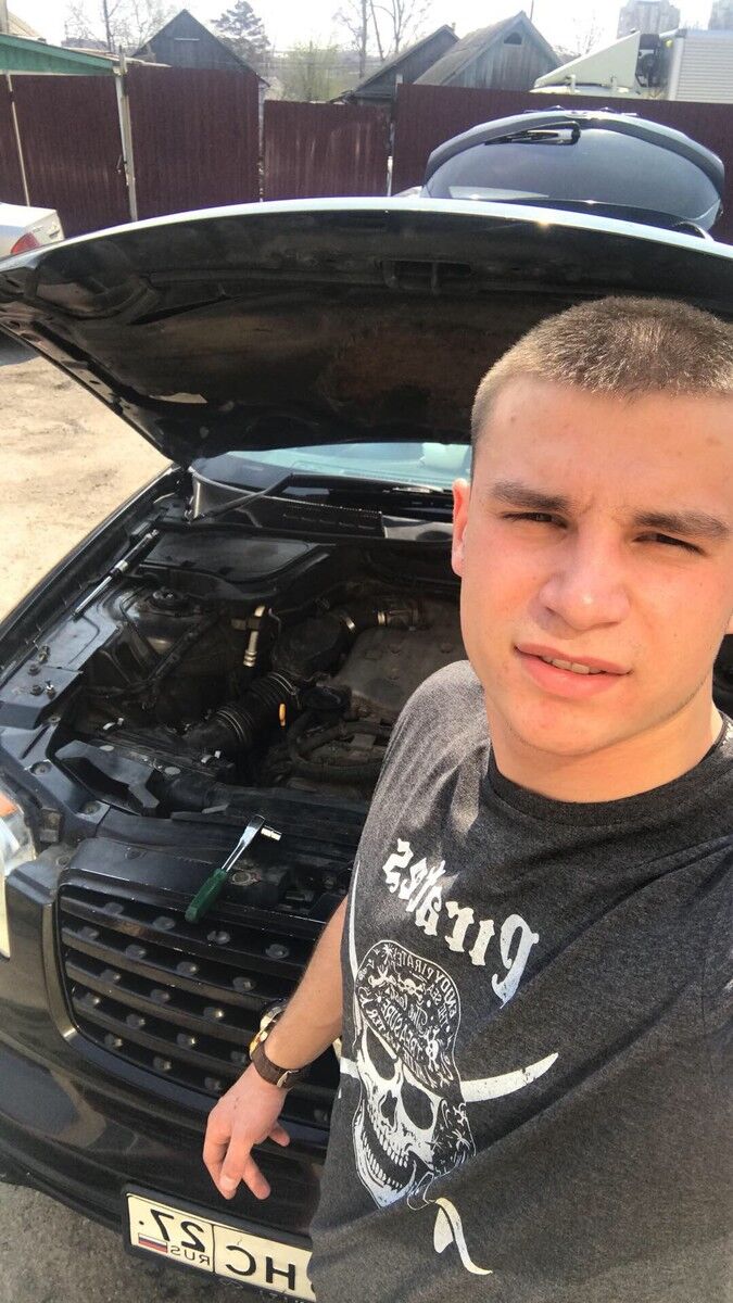 ���� 16716385 ������� ����, 32 ����, ���� ���������� � ������������