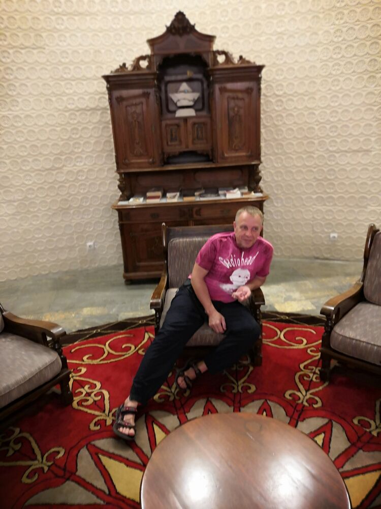  --,   , 53 ,     , c 