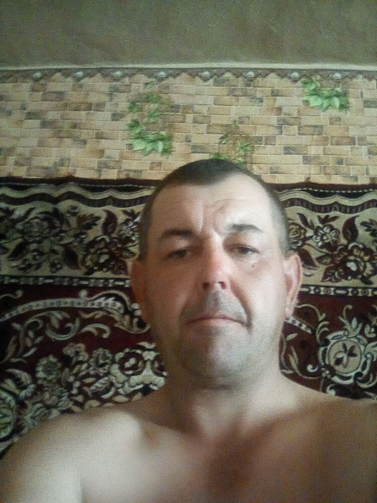  ,   Aleksandr, 41 ,   c 