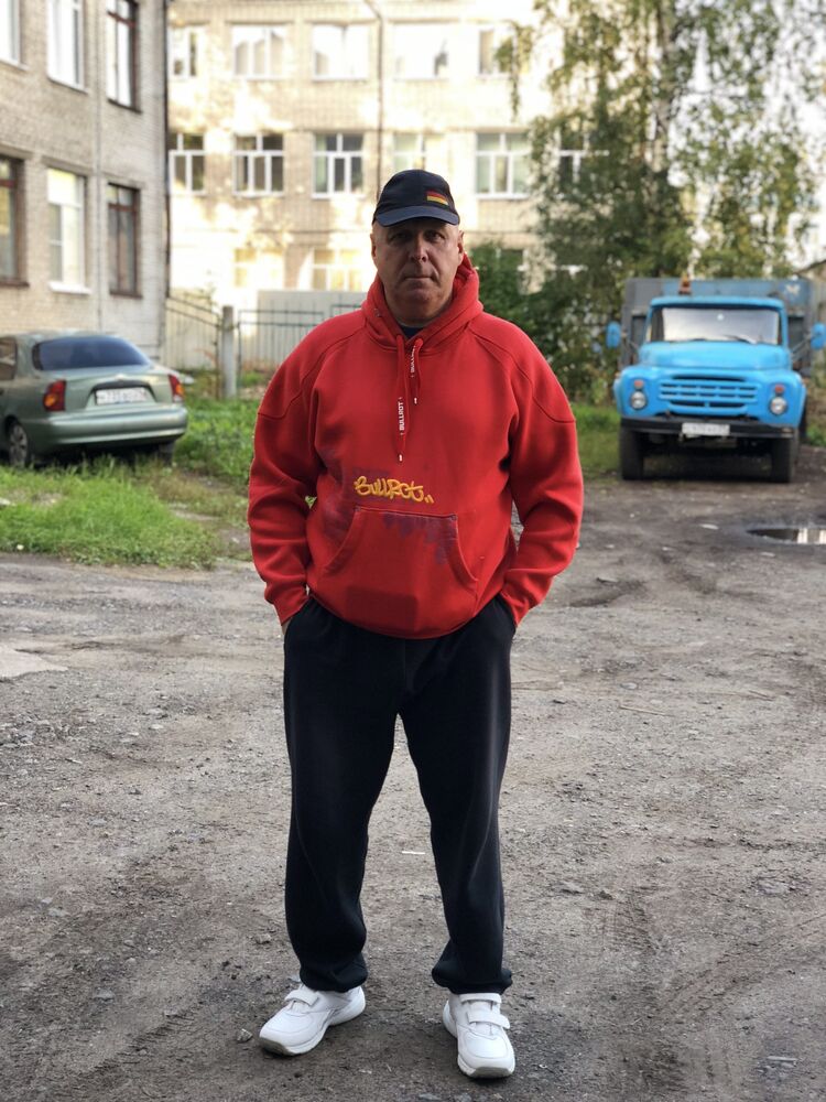  24083355  , 53 ,    